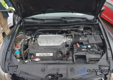 2011 Honda Accord Exl из США, поврежденный, VIN 1HGCP3F83BA032544